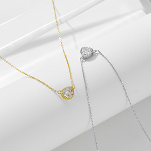 Bijoux simples 925 argent Sterling géométrique Triangle Zircon unique diamant pendentif collier pour les femmes - Product Image 4
