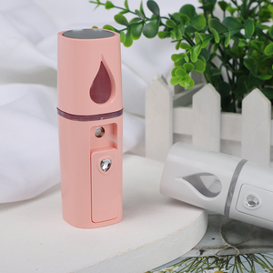Mini vaporisateur facial portable rechargeable à vapeur ionique pour soins hydratants, idéal pour la maison et la voiture - Product Image 4