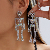 Boucles d'oreilles clous crâne diamant en acier inoxydable, design rétro exagéré, vente en gros pour Halloween, unisexe