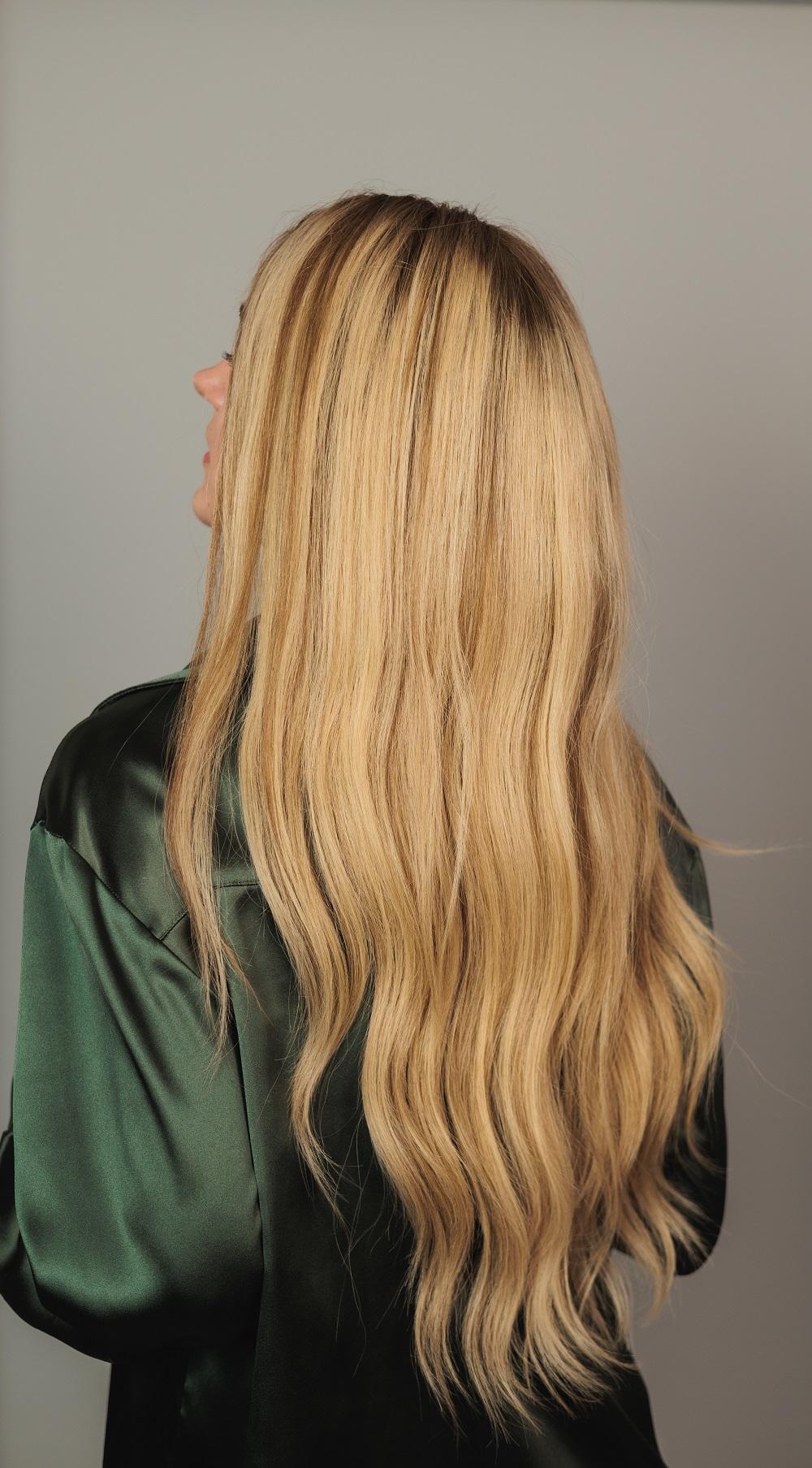 สีบลอนด์