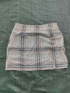 2025 <span class=keywords><strong>marque</strong></span> en vrac vêtements européens grande remise dames robe liquidation Stock liquidation vente femmes T-shirt assortis vêtements en vrac - Product Image 3