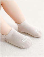 Chaussettes épaisses pour enfants 2025 – Chaussettes antidérapantes chaudes de couleur unie pour bébés garçons et filles – Chaussettes décontractées en coton pour nouveau-nés