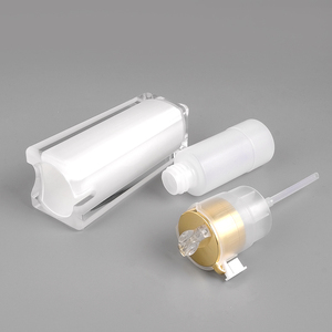 무료 샘플 고급 100ml 플라스틱 아크릴 스킨케어 포장 재고 로션 크림 용기, 흑백 로고 프린팅 - Product Image 3