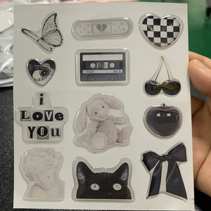 สติกเกอร์อีพ็อกซี่สำหรับเคสโทรศัพท์แบบกำหนดเอง แผ่นสติกเกอร์เจลนูน 3 มิติ สติกเกอร์เรซิ่นแบบ Kiss Cut สำหรับตกแต่งด้านหลังโทรศัพท์ - Product Image 1