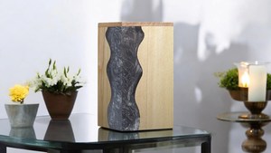 Urna Funeraria Personalizada OEM con Múltiples Tamaños Disponibles, Hecha de Madera y Resina Epoxi para Uso Funerario - Product Image 2