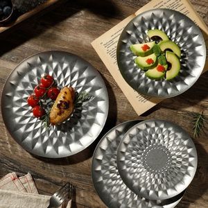Assiette de présentation haut de gamme à motif floral doré festonné pour mariage, dîner et fête, compatible lave-vaisselle - Product Image 5