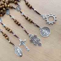 Pendentif Catholique Chapelet Perles Croix Médaille Miraculeuse Saint Benoît Pendentif Marie Bijoux de Pâques Vente en Gros