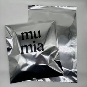 Sacs d'expédition en papier mat métallisé personnalisés, imperméables, en aluminium argenté, avec logo imprimé - Product Image 1