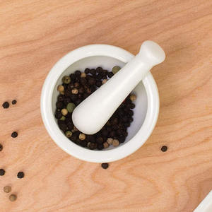 ชุดปูนและลูกกรงพอร์ซเลนขนาดเล็กสีขาวแบบกําหนดเองสําหรับการบดและบดเครื่องเทศสมุนไพร - Product Image 5