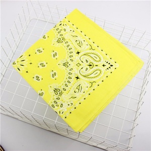 Bandana personnalisée avec motif sur mesure, foulard multifonctionnel pour la tête et le cou, directement de l'usine - Product Image 2