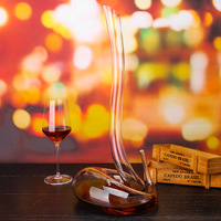 Carafe à vin en forme de serpent en verre soufflé à la main