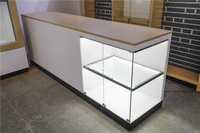 Comptoir de magasin d'électronique, design personnalisé, vitrine en verre, comptoir de caisse, mobilier, comptoir de vente au détail tendance pour magasin d'électronique