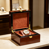 Boîte à montres en bois laqué rouge, boîte cadeau en bois pour ranger les montres et les accessoires, boîte à montres premium en bois