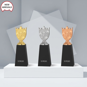 Trofeo de Corona, Chapado en Aleación de Zinc, Oro, Plata y Bronce, Premio Deportivo con Logotipo Grabado, Duradero - Product Image 1