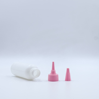 Personnalisation en gros 30ml 60ml 120ml bouteilles à presser de buse d'huile de cheveux pointues en plastique cylindrique avec bouchons torsadés