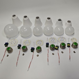 Bombillas Led recargables de CA, <span class=keywords><strong>ampolla</strong></span> de luces de 12-85V, 12 voltios, Base E27, 5W, 9W, 12W, 12W, bombillas Led de materia prima, Bombilla de cámara - Product Image 2