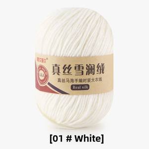 Châle en laine d'alpaga Mohair en velours de neige en soie doux tricoté à la main avec écharpe en laine épaisse pour le tissage de chandails - Product Image 6