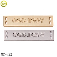 Plaques métalliques carrées Logos de marque Accessoire vestimentaire personnalisé Étiquette nominative dorée Étiquettes métalliques émaillées pour maillots de bain