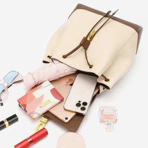 Offre Spéciale <span class=keywords><strong>femme</strong></span> <span class=keywords><strong>sac</strong></span> <span class=keywords><strong>à</strong></span> <span class=keywords><strong>dos</strong></span> pour femmes <span class=keywords><strong>sac</strong></span> <span class=keywords><strong>à</strong></span> <span class=keywords><strong>dos</strong></span> en cuir Style britannique Design <span class=keywords><strong>sac</strong></span> d'école en cuir <span class=keywords><strong>Convertible</strong></span> <span class=keywords><strong>sac</strong></span> <span class=keywords><strong>à</strong></span> <span class=keywords><strong>dos</strong></span> - Product Image 4