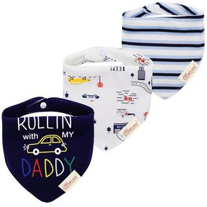 Momscare Lot de 3 bavoirs triangulaires en coton biologique double couche Serviettes à salive bandana douces pour les tout-petits Fourniture OEM - Product Image 6