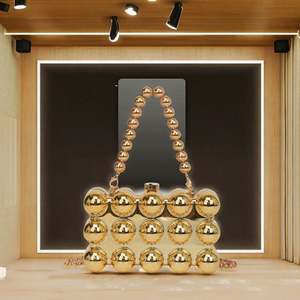 Bolsa de mano elegante y sencilla para lápiz labial, bolsa para llaves, bolso pequeño cuadrado con candado disponible en stock - Product Image 2