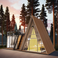 Maison préfabriquée moderne en forme de A avec un lit, une salle de bain, une cuisine, maison de villégiature triangulaire avec jardin pour hôtel