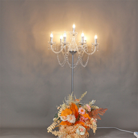 Lampe sur pied décorative pour toile de fond de mariage, réglable en hauteur (1,5 m), avec pendentifs en pétales de fleurs en cristal et 7 têtes LED