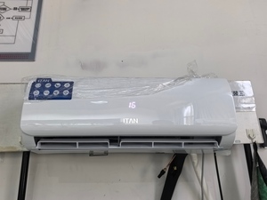 Climatiseur mural WIFI chaud et froid pour usage domestique et hôtelier, classe d'efficacité énergétique A+++ 9000 BTU, refroidissement/chauffage efficace - Product Image 1