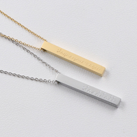 Vente chaude Déclaration Personnalisée Phrase 4 Faces Gravé Minimaliste 3D Bar Collier Argent Or Acier Inoxydable pour Femmes et Hommes