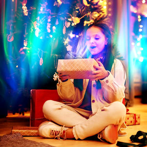 Proyector de Luz Nocturna LED Aurora con Temporizador, Control por Aplicación, Proyector de Luz RGBW con Cielo Estrellado, Altavoz de Música para Decoración de Dormitorios - Product Image 2