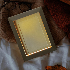 Cadre photo LED en bois de hêtre avec éclairage 3D en acrylique, veilleuse à capteur USB à lumière chaude, affichage décoratif mural - Product Image 5