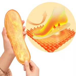 Schnelle Wirkung Einweg Fuß wärmer Wärme pflaster OEM Fabrik luft aktivierte tragbare natürliche Kräuter zehe Einlegesohle Füße Heiz paste - Product Image 2