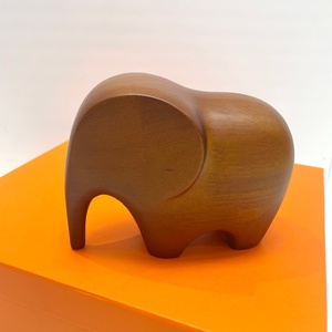 Colgante de pared de madera de nogal negro estilo Art Déco europeo con diseño de Pegaso pequeño, decoración para el hogar, pequeño regalo de alta calidad - Product Image 1