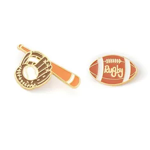 Top vendita produttore berretto da Baseball morbido smalto Pin personalizzato cappello personalizzato bambini Rugby Ball spille zaino badge giacca Pin