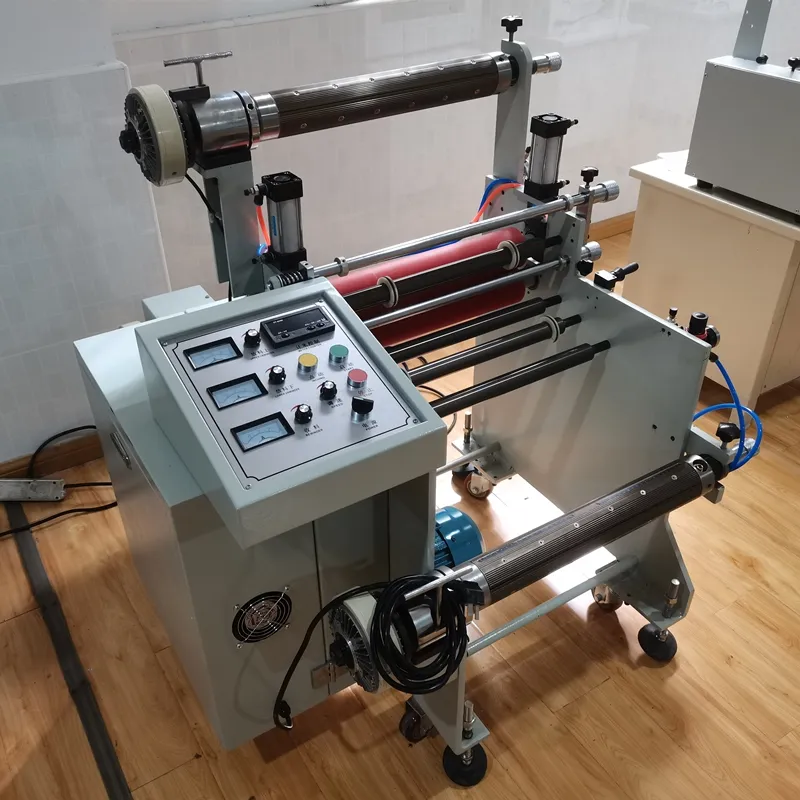 Machine à plastifier pour application textile automatique à deux couches, simple et bon marché