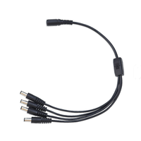 Großhandel Bestseller 30cm Schwarzes DC-Stromkabel mit 4 Steckern und 1 Buchse, 5x8x10cm Kabel für den Innenbereich