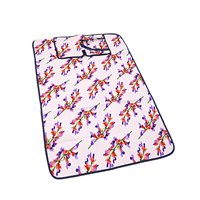Vente en gros de tapis de pique-nique imperméables écologiques pour toutes les saisons, en polaire, pour la plage, pliables, portables, avec poignée, GRS