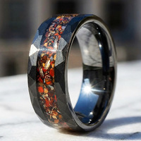 Bague de mariage et de fiançailles en tungstène plaqué noir avec incrustation d'os de dinosaure de 8 mm et bord martelé, bijoux de mode