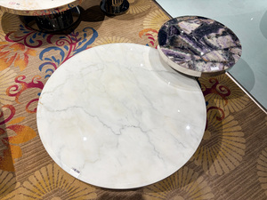 Améthyste ; Ensemble de tables basses en pierre de luxe blanc flocon de neige avec petite <span class=keywords><strong>table</strong></span> <span class=keywords><strong>basse</strong></span> en marbre, ronde, luxueuse, sensation haut de gamme - Product Image 4