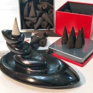 กรวยธูปธรรมชาติทรงกรวยสีดำทรงกรวยแบบสกัดจากถ่าน - Product Image 1