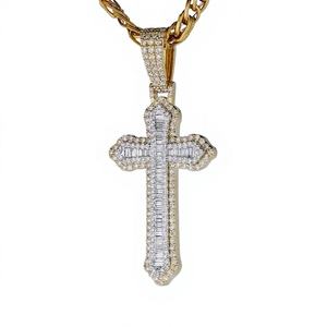 Colgante de Cruz con Moissanita de Corte Redondo, Estilo Hip-Hop, Chapado en Oro de 18K sobre Plata de Ley, Colgante Unisex de Lujo - Product Image 1