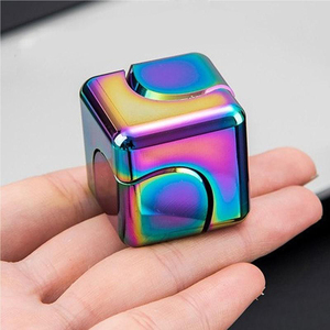 <span class=keywords><strong>Cube</strong></span> Focus đồ chơi Infinity Gear <span class=keywords><strong>Fidget</strong></span> <span class=keywords><strong>Cube</strong></span> <span class=keywords><strong>Spinner</strong></span> biến đổi quay Top kim loại <span class=keywords><strong>Fidget</strong></span> Đồ chơi 2-trong-1 - Product Image 5