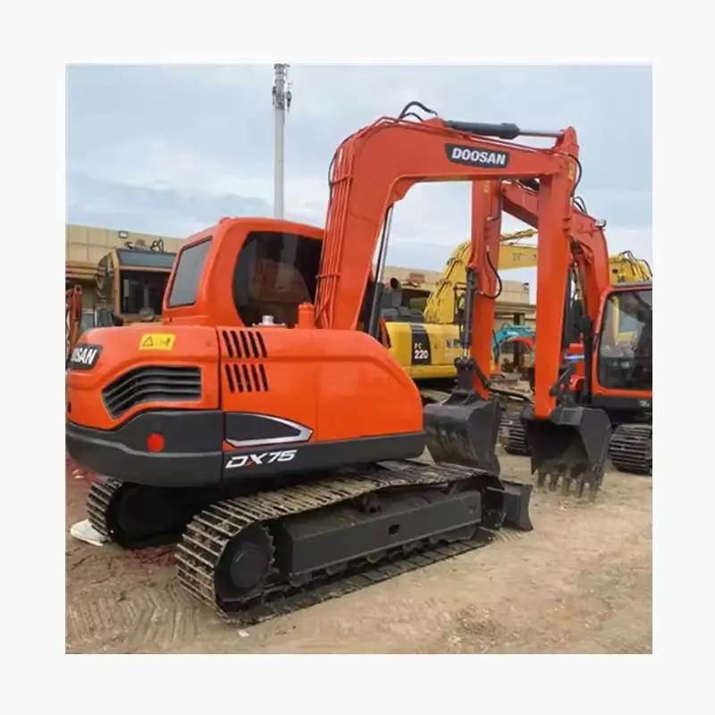 Hot sale 90%new doosan dx75 7.5 excavator machine doosan dx75-9c used excavators for doosan for sale