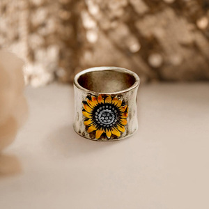 Vintage Sunflower Wide Band Ring Unisex Sun Pattern Statement Fashion Jewelry - Product Image 4