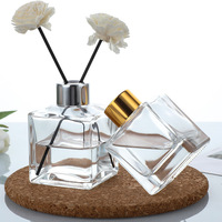 Nouveau diffuseur de roseau clair maison 150ml huile diffuseurs de roseau naturel bouteille en verre carrée parfum diffuseur de roseau bouteille