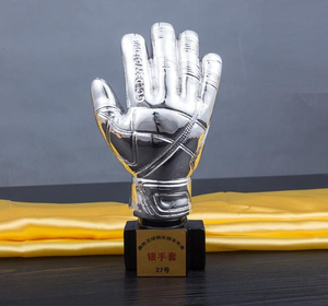 <span class=keywords><strong>2022</strong></span> <span class=keywords><strong>Qatar</strong></span> World Soccer <span class=keywords><strong>Football</strong></span> Trophée 26CM Résine GARDIEN Mains D'or Prix <span class=keywords><strong>Coupe</strong></span> Trophée Gardien Prix Fans Souvenirs <span class=keywords><strong>Coupe</strong></span> - Product Image 5