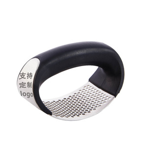 Garlic Press Ring 430 Stainless Steel Manual Garlic Crusher Kitchen <b>Tool</b> Black With No Logo - Product Image 4