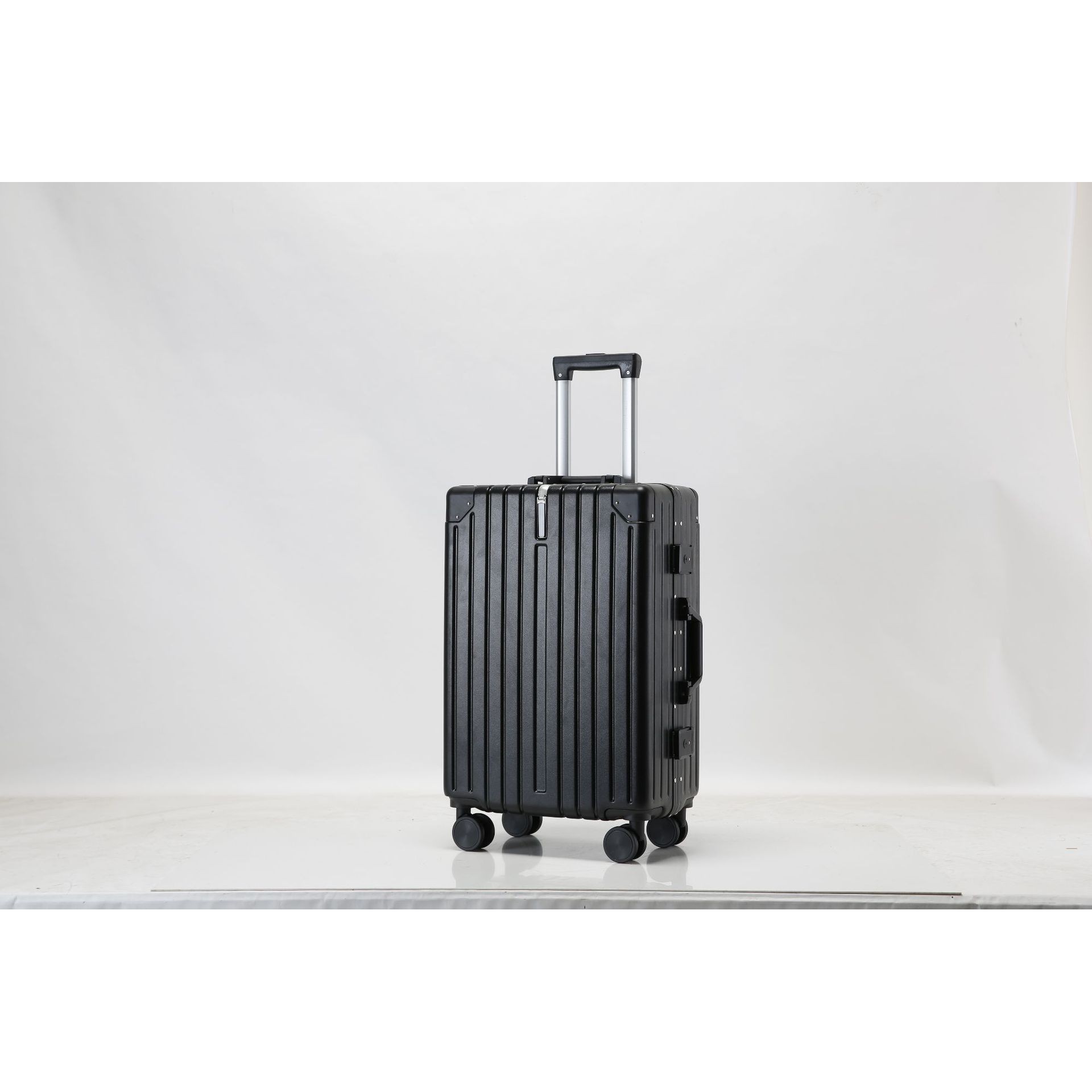 Mysterious Black - Aluminum Frame Model 801