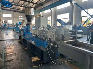 Extrudeuse à double vis en plastique 500-1000 kg/h PP+<span class=keywords><strong>SBS</strong></span> remplie de CaCO3 Machine de granulation de masterbatch Machine de fabrication de granulés Ligne de production - Product Image 3
