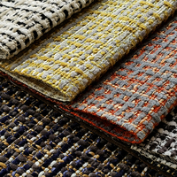 Tissu chenille en polyester teint en fil de haute qualité pour ameublement et textiles de maison, poids moyen 520 g/m², fabriqué en Chine